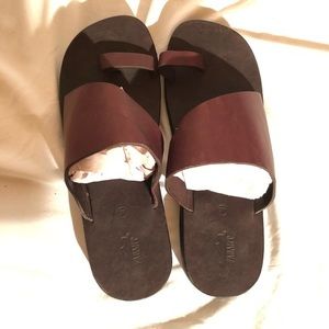 Fabaht Mens Brown/Burgundy Leather Toe-Loop Sandal